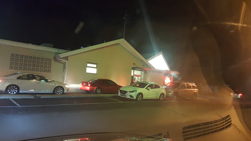 Donut Shop «Krispy Kreme», reviews and photos, 3000 Bardstown Rd, Louisville, KY 40205, USA