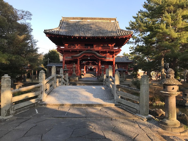 金谷神社楼門