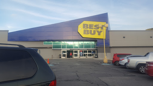 Shopping Mall «Southland Four Seasons Shopping Center», reviews and photos, 600 Clairton Blvd, Pittsburgh, PA 15236, USA