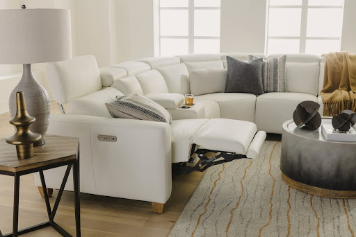 Bedroom Furniture Store «Woodleys Fine Furniture - Longmont», reviews and photos, 1400 S Main St, Longmont, CO 80501, USA