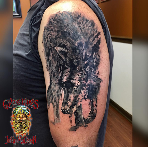 Tattoo Shop «Gypsy Kings», reviews and photos, 39500 W 14 Mile Rd, Commerce Charter Twp, MI 48390, USA