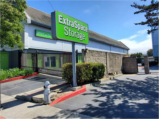 Storage Facility «Extra Space Storage», reviews and photos, 250 Dela Vina Ave, Monterey, CA 93940, USA