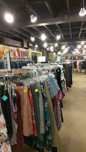 Thrift Store «Re-Uzit Shop of New Holland», reviews and photos, 707 W Main St, New Holland, PA 17557, USA