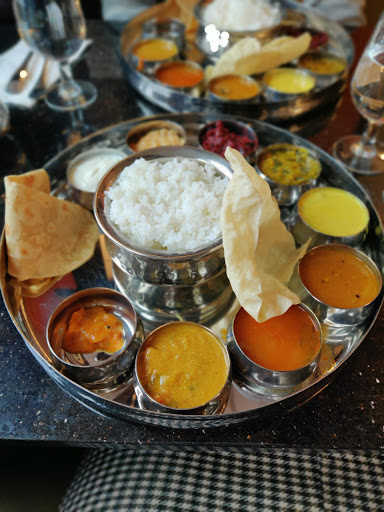 Shopping Mall «Pines Shopping Center», reviews and photos, 650 Elden St, Herndon, VA 20170, USA