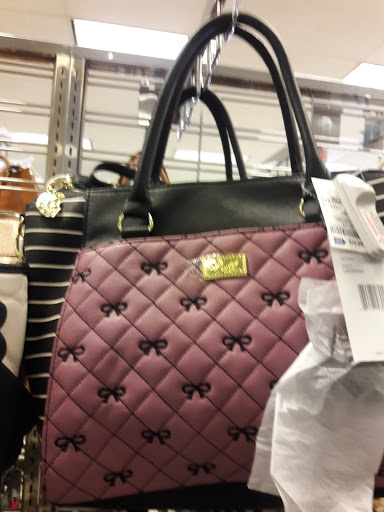 Clothing Store «Ross Dress for Less», reviews and photos, 4646 S Cooper St, Arlington, TX 76017, USA