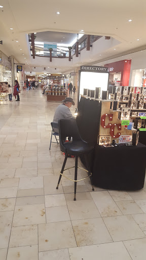 Shopping Mall «Eden Prairie Center», reviews and photos, 8251 Flying Cloud Dr, Eden Prairie, MN 55344, USA