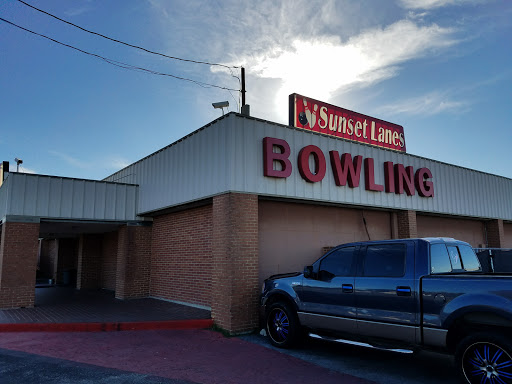 Bowling Alley «Sunset Bowling Lanes», reviews and photos, 1304 TX-123, San Marcos, TX 78666, USA