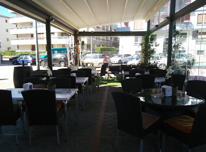 Cafe Bar ZUAZUA Plentzia - Iturgitxi Kalea, 13, 48630 Gorliz, Bizkaia, Spain