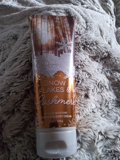 Beauty Supply Store «Bath & Body Works», reviews and photos, 123 4 Seasons Town Center Ent, Greensboro, NC 27427, USA