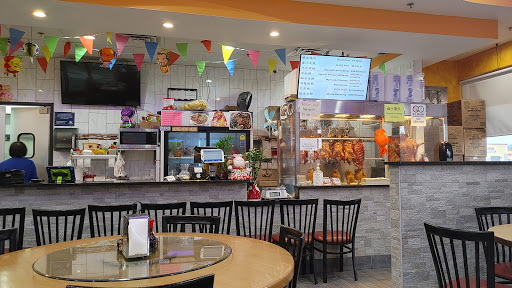 Grocery Store «Ben Thanh Plaza and Central Market», reviews and photos, 1818 E Pioneer Pkwy #100, Arlington, TX 76010, USA