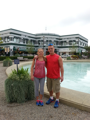 Movie Theater «AMC DINE-IN Easton Town Center 30», reviews and photos, 275 Easton Station, Columbus, OH 43219, USA