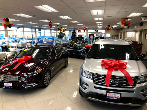 Ford Dealer «Arlington Heights Ford», reviews and photos, 801 W Dundee Rd, Arlington Heights, IL 60004, USA