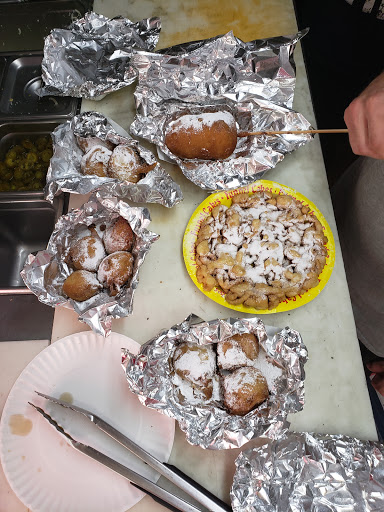 Community Center «Thomas Jefferson Community & Fitness Center», reviews and photos, 3501 2nd St S, Arlington, VA 22204, USA