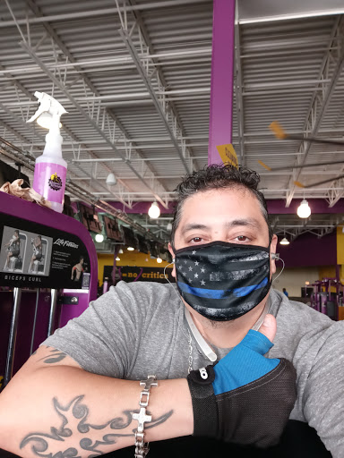 Shopping Mall «Washington Square Mall.», reviews and photos, 4849 W North Ave, Chicago, IL 60639, USA