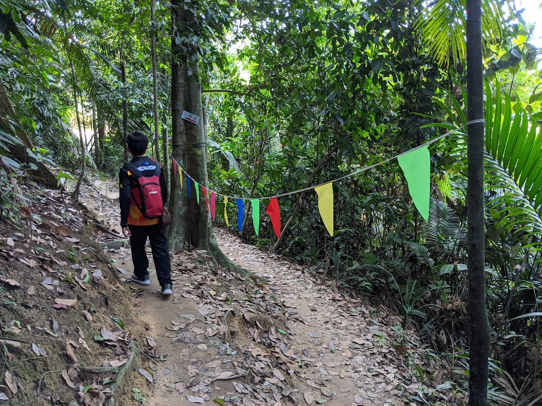 Apek Hill Car Park