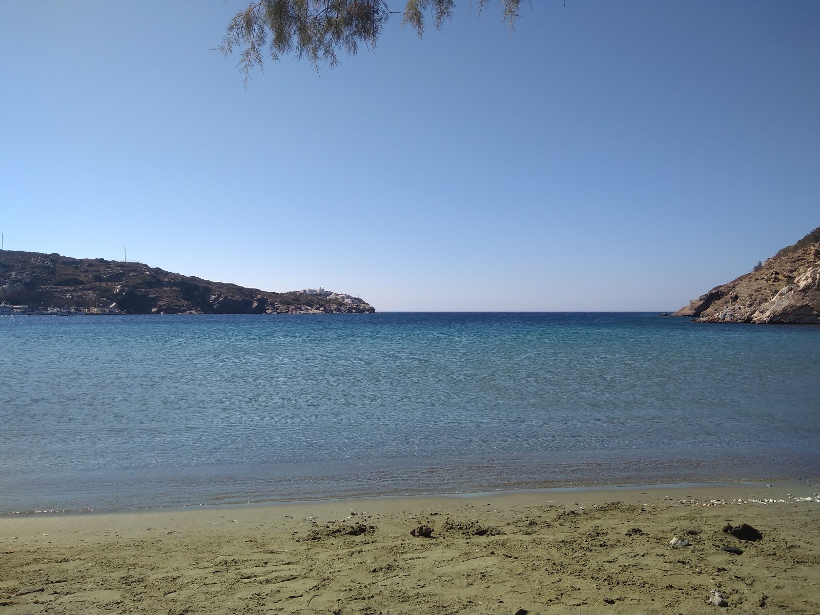 Photo de Faros beach avec plusieurs petites baies