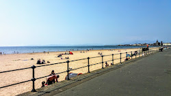 Foto di Ardrossan South Beach e l'insediamento