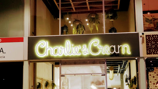 Charlie's cream