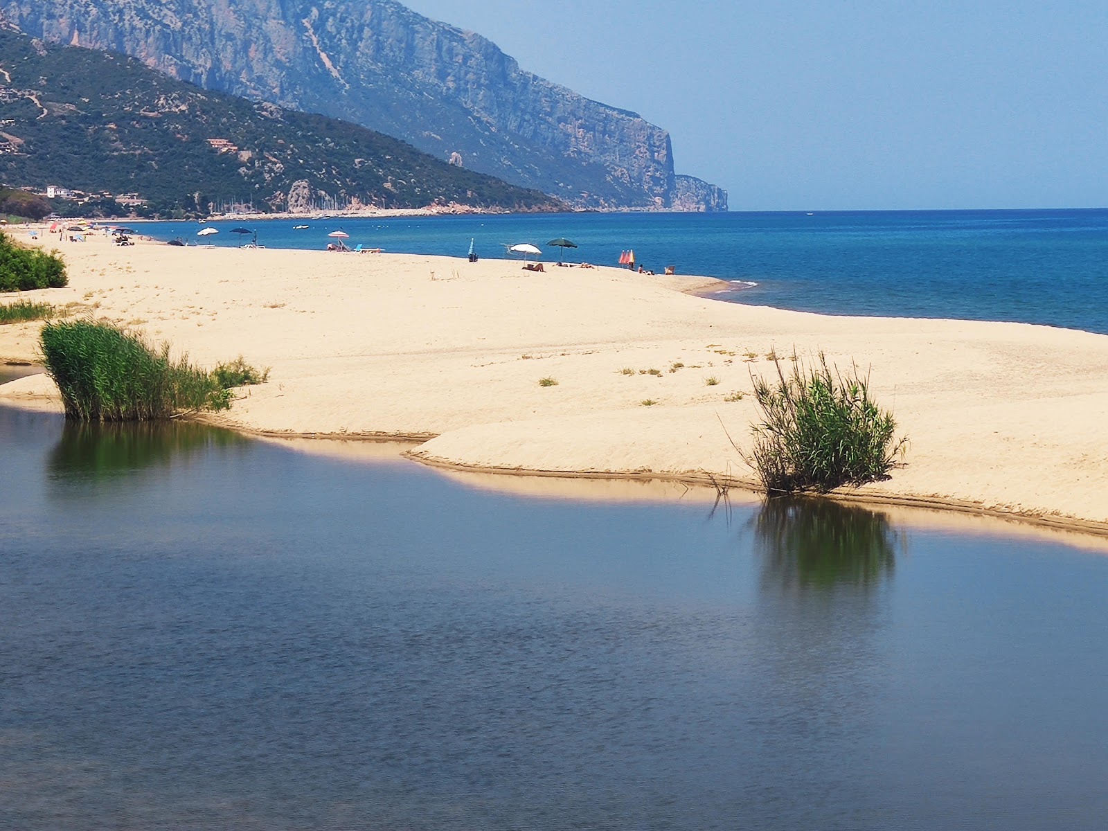 Photo de Spiaggia di Isula Manna avec un niveau de propreté de très propre