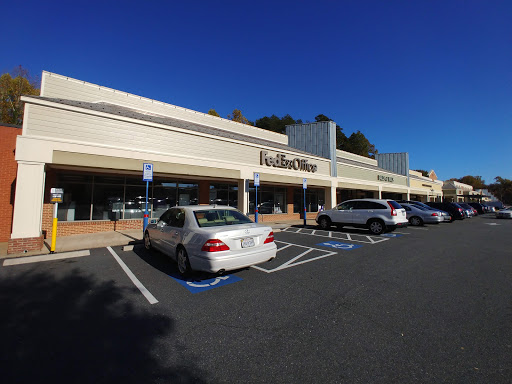 Print Shop «FedEx Office Print & Ship Center», reviews and photos, 2156 Barracks Rd, Charlottesville, VA 22903, USA