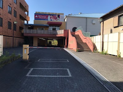 サーラスポーツ インドアテニススクール豊橋