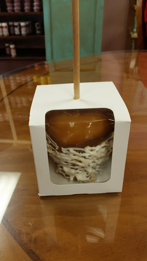 Ice Cream Shop «Juniors cafe & creamery», reviews and photos, 8233 S State Rd, Goodrich, MI 48438, USA