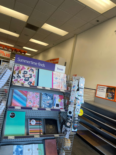 Print Shop «FedEx Office Print & Ship Center», reviews and photos, 257 W Calaveras Blvd, Milpitas, CA 95035, USA