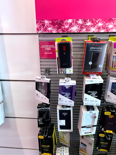 Cell Phone Store «T-Mobile», reviews and photos, 805 Patton Ave, Asheville, NC 28806, USA