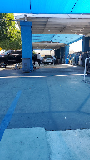 Irwindale Car wash en Irwindale