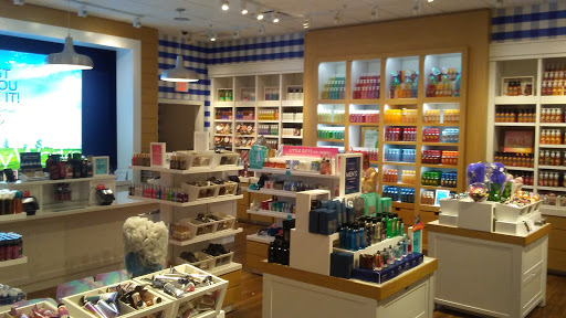 Beauty Supply Store «Bath & Body Works», reviews and photos, 34986 Midway Outlet Dr, Rehoboth Beach, DE 19971, USA
