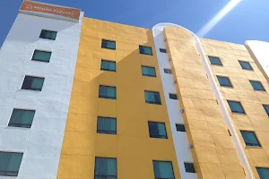 Hotel Misión Express Pachuca image