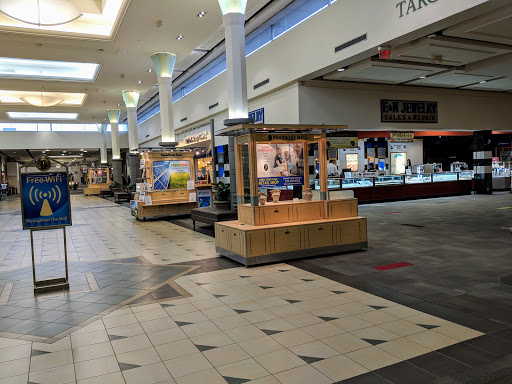 Shopping Mall «Pembroke Mall Virginia Beach», reviews and photos, 4554 Virginia Beach Blvd, Virginia Beach, VA 23462, USA