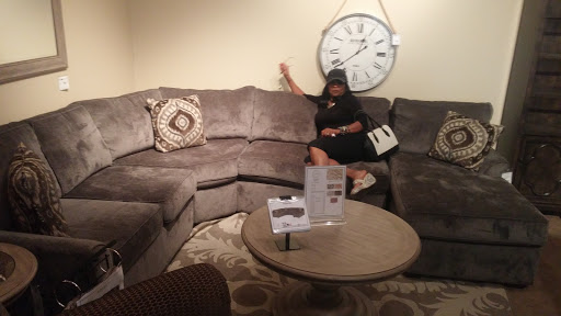 Furniture Store «FrontRoom Furnishings», reviews and photos, 940 Polaris Pkwy, Columbus, OH 43240, USA
