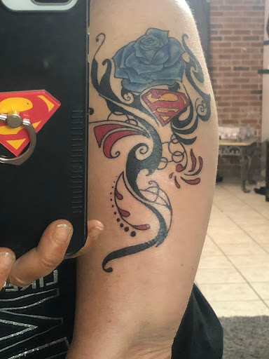 Tattoo Shop «Liquid Art Tattoo», reviews and photos, 9117 Little Rd, New Port Richey, FL 34654, USA