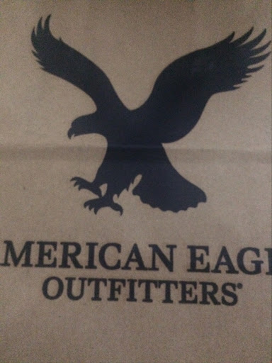 Clothing Store «AEO & Aerie Store», reviews and photos, 1721 Chestnut St, Philadelphia, PA 19103, USA