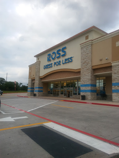 Clothing Store «Ross Dress for Less», reviews and photos, 2936 Interstate 45 N, Conroe, TX 77303, USA