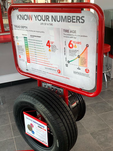 Tire Shop «Discount Tire Store - Brentwood, TN», reviews and photos, 7135 Bakers Bridge Ave, Brentwood, TN 37027, USA