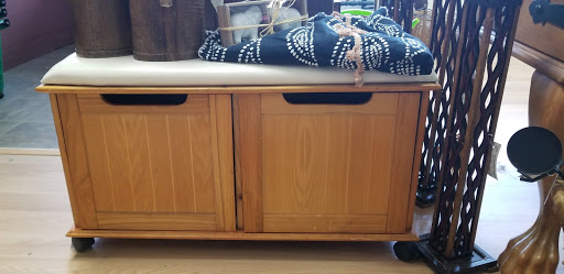 Consignment Shop «One Stop Thrift and Consignment», reviews and photos, 352 Hartford Turnpike, Vernon, CT 06066, USA