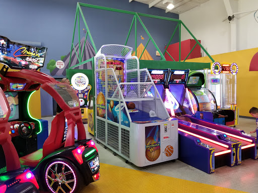 Amusement Center «Escapades Family Fun Center», reviews and photos, 4241 W Williamsburg Blvd, Muncie, IN 47304, USA