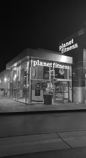 Planet Fitness image