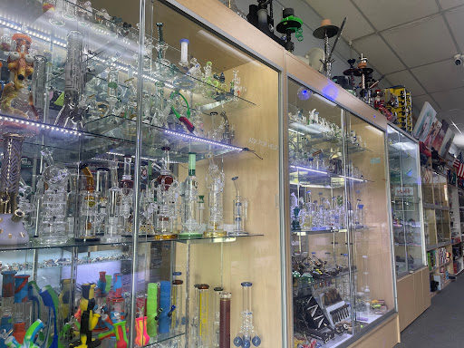 Tobacco Shop «Fontana Smoke Shop», reviews and photos, 9810 Sierra Ave A2, Fontana, CA 92335, USA