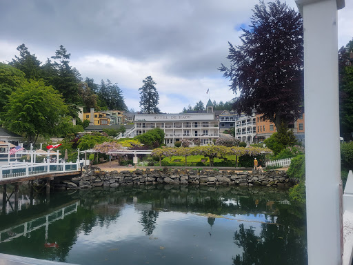 Grocery Store «Roche Harbor Grocery Store», reviews and photos, 248 Reuben Memorial Dr, Friday Harbor, WA 98250, USA