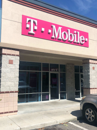 Cell Phone Store «T-Mobile», reviews and photos, 1175 Folly Rd Suite I, Charleston, SC 29412, USA