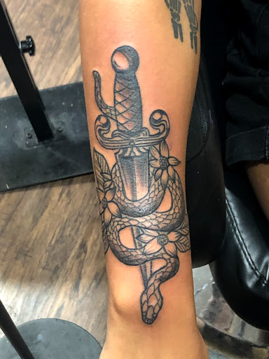 Explore memorial tattoo ideas for grandpa, creative tattoo ideas in Cape Coral, available at UNRIVALED INK