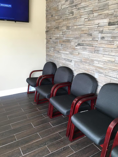 Auto Repair Shop «Tire Tech and Auto Repair Centers», reviews and photos, 357 Ramapo Valley Rd, Oakland, NJ 07436, USA