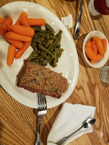 American Restaurant «Cracker Barrel Old Country Store», reviews and photos, 5580 Windward Pkwy, Alpharetta, GA 30004, USA