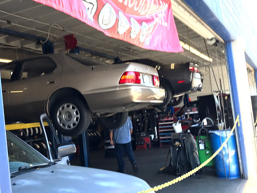 Car Repair and Maintenance «Pep Boys Auto Service & Tire», reviews and photos, 5453 Del Amo Blvd, Lakewood, CA 90712, USA