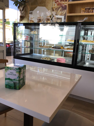 Pastelaria Freixo no Marco de Canaveses, Porto