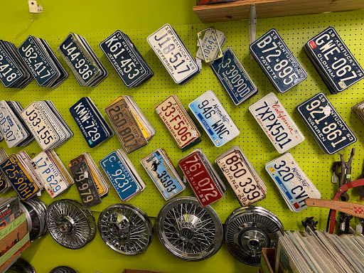 Antique Store «South Louisville Antique & Toy», reviews and photos, 4150 Blue Lick Rd # 8, Louisville, KY 40229, USA