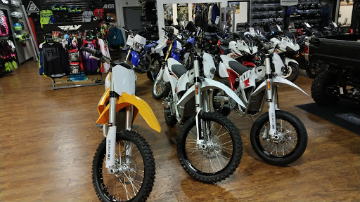 Yamaha Motorcycle Dealer «Braap Shop Yamaha», reviews and photos, 500 N Carpenter Rd, Modesto, CA 95351, USA